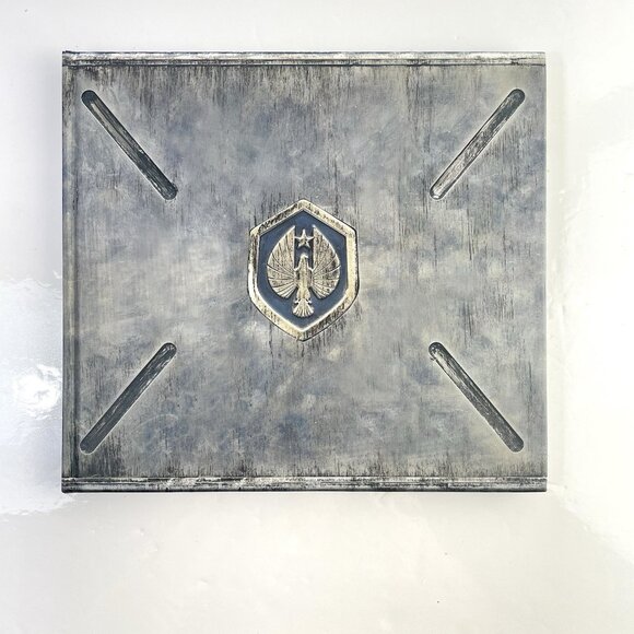 Pacific Rim - Man, Machines & Monsters hardcover book No Slipcover - Picture 1 of 11